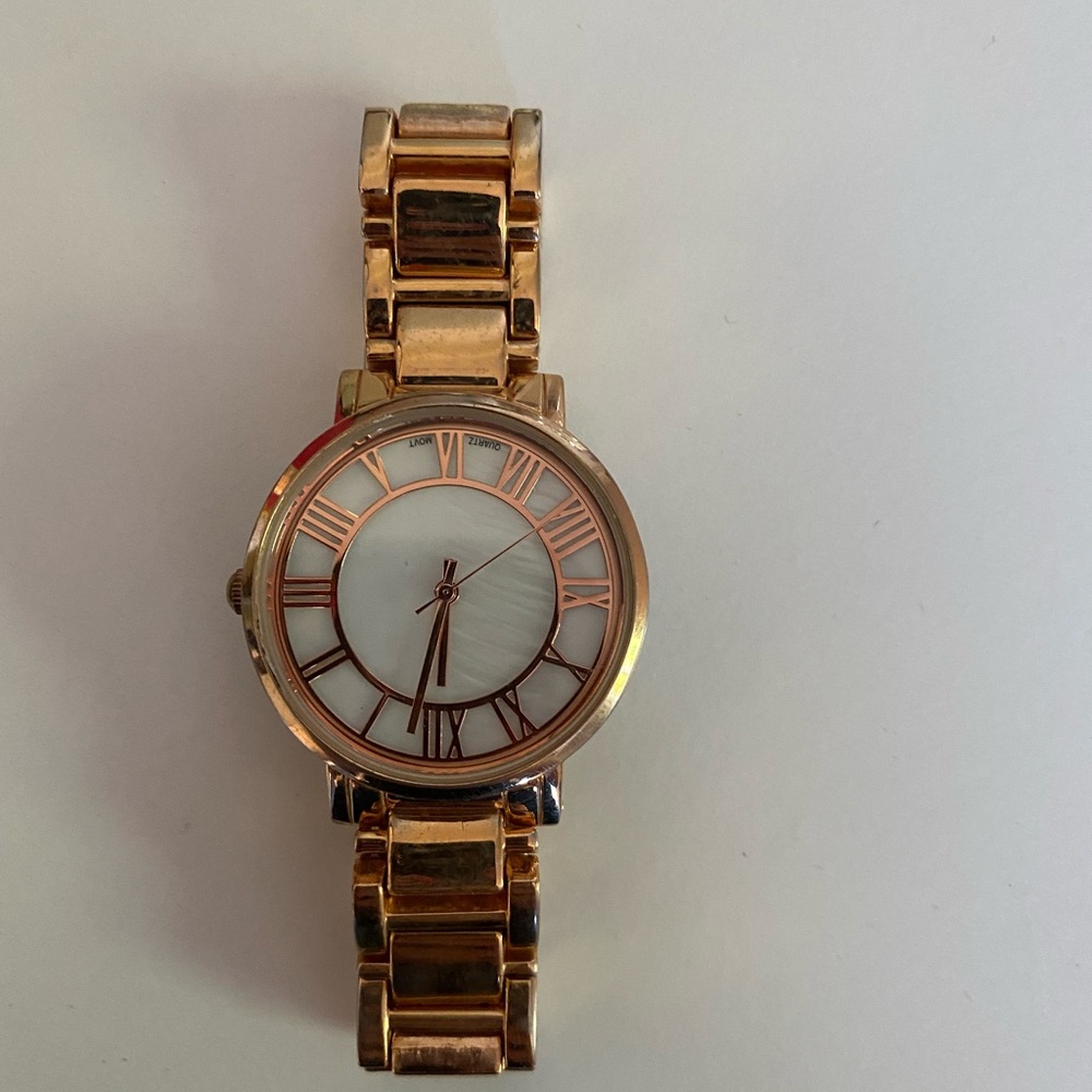 FREE - Women’s Watch / free with purchase (add to bundle for deal)